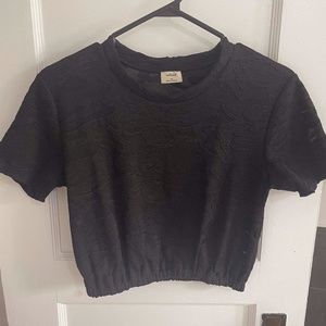 Aritzia Cropped Black T-Shirt Size XS